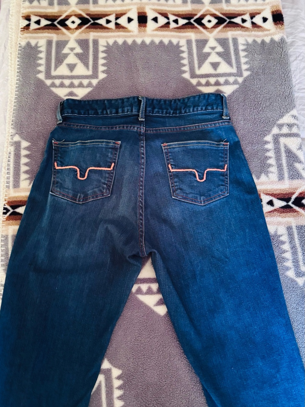 Kimes Ranch Lola raw hem